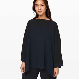 Lululemon It All Lines Up Poncho Black / True Navy EUC